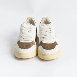 AUTRY - Collezione donna Sneakers*Autry - Aulw Sl06 - Sneakers - Low Wom Suede Leat - White Cigar