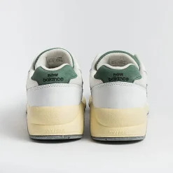 NEW BALANCE - Collezione Uomo Sneakers*New Balance - Sneakers - Mt580Rca - White Green