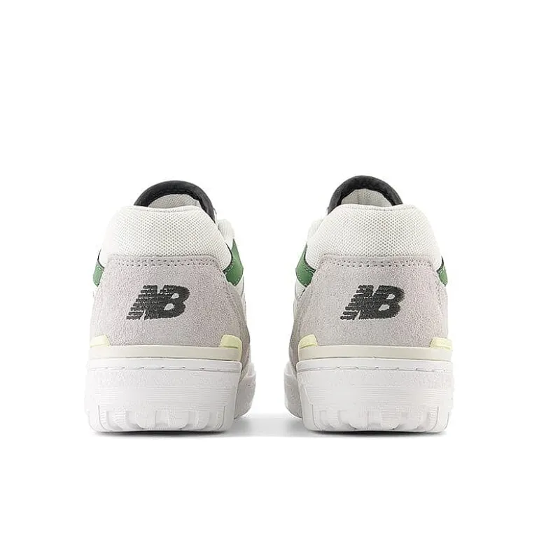 NEW BALANCE - Collezione Donna Sneakers*New Balance - Sneakers Bbw550Sg - White Green